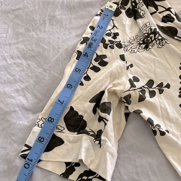 Theory Cream Botanical Print Cowl Neck Top Floral Short Sleeve Designer Sz SP - Picture 7 of 8
